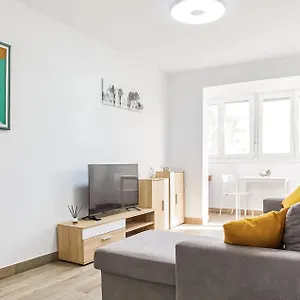 https://nice-apartment-in-cadiz-with-wifi-and-3-bedrooms.es-andalucia.com